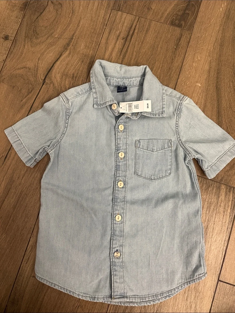 GAP Light Blue Denim Button-Front Short Sleeve Shirt